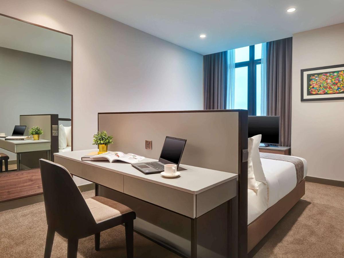 Mercure Living Putrajaya Exteriér fotografie A bedroom at the hotel