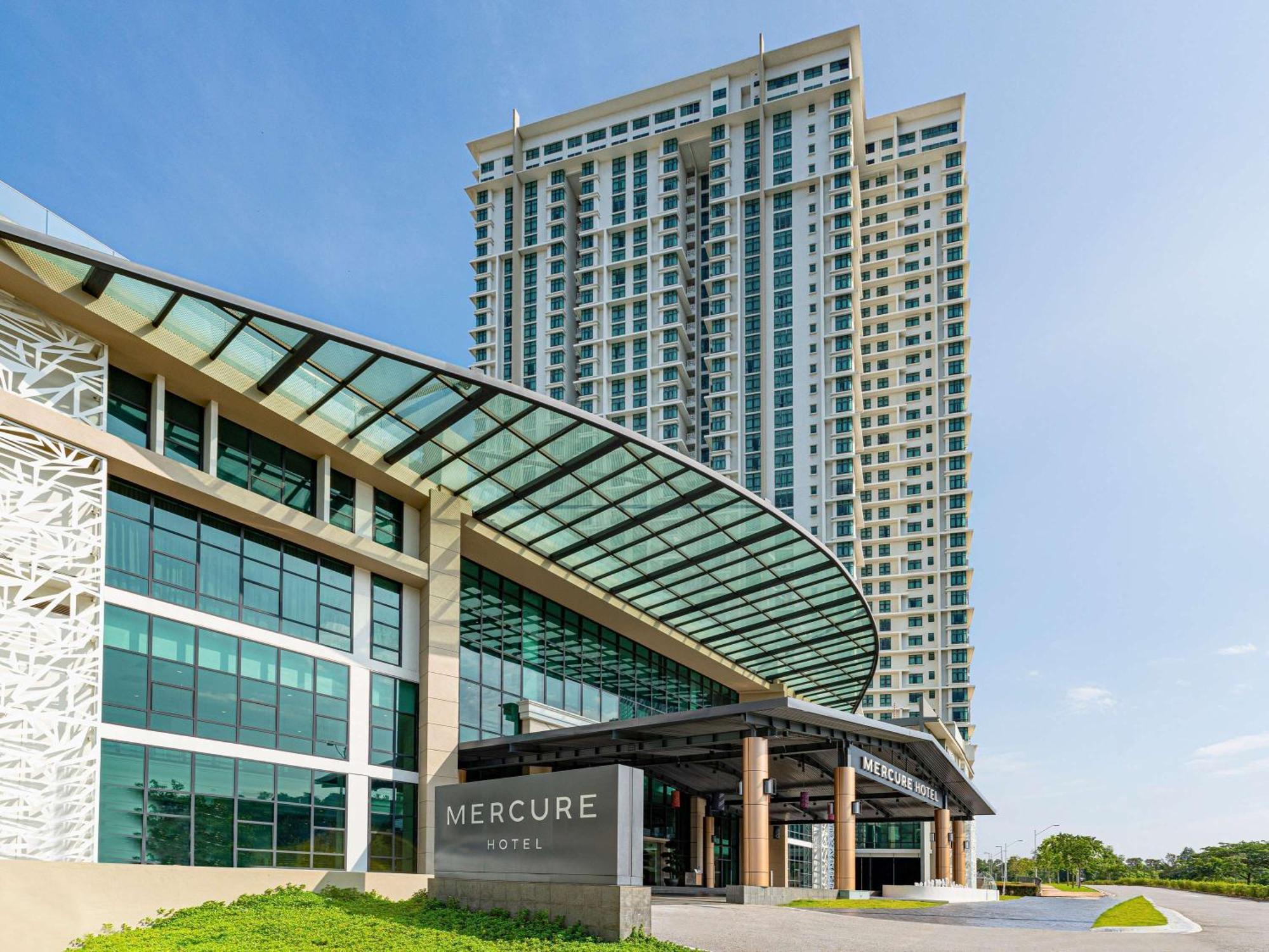 Mercure Living Putrajaya Exteriér fotografie Mercure Hotel, Vietnam